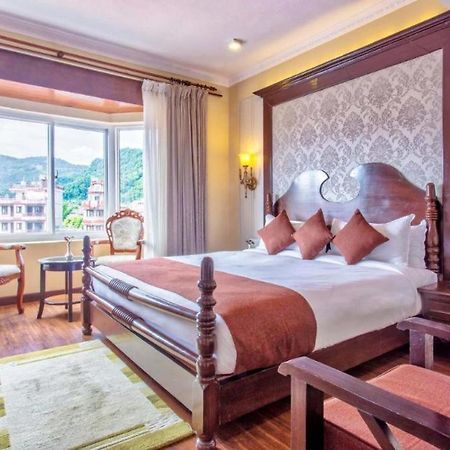 Da Yatra Courtyard Hotel & Resort Pokhara Exteriör bild